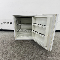 VWR Revco Undercounter Refrigerator image 2